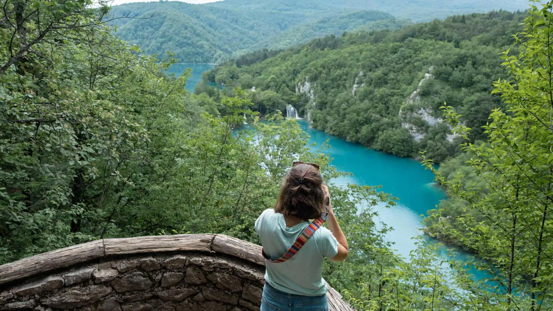 Panorama au Parc National des Lacs de Plitvice en Croatie