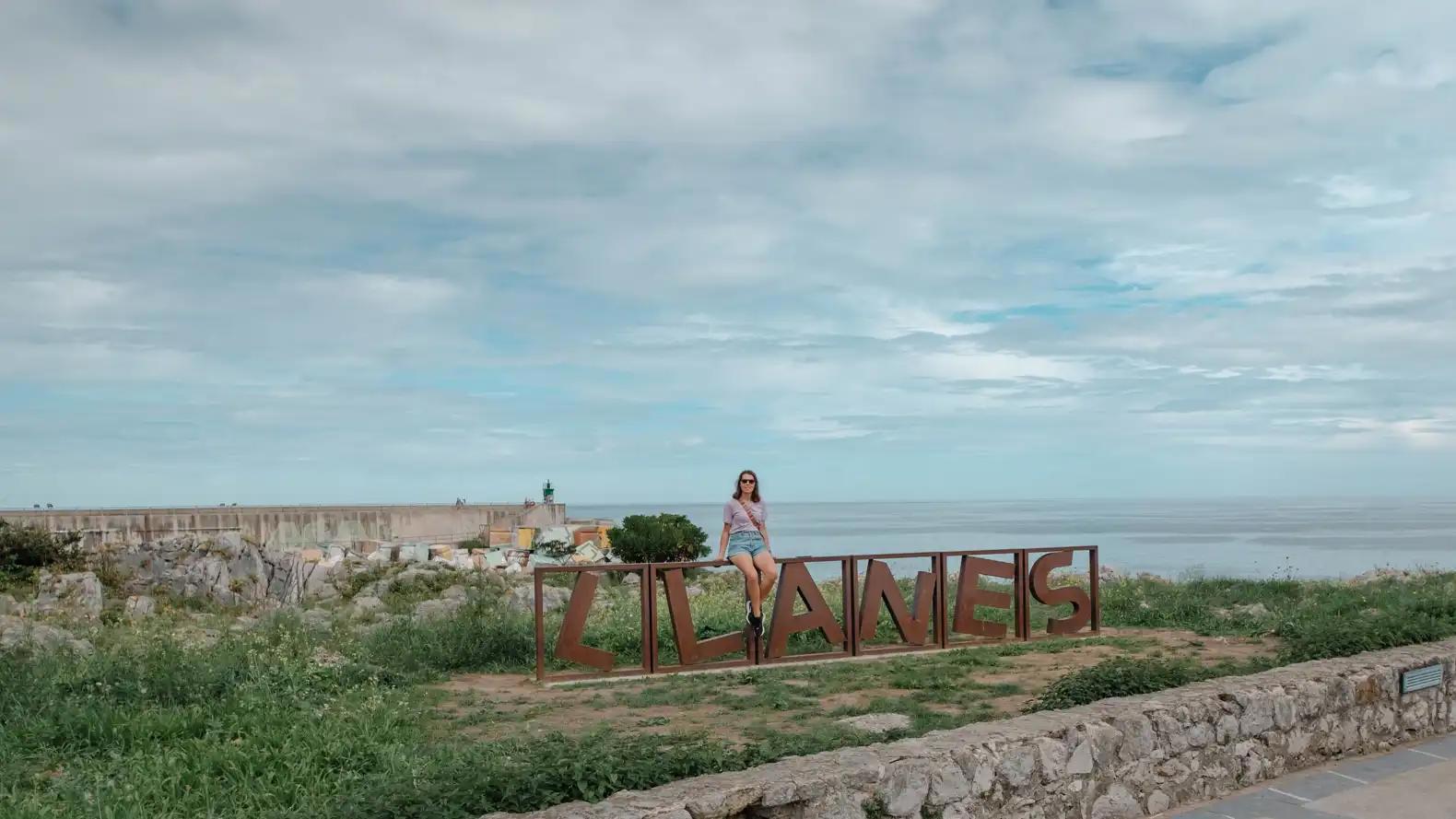 Letras de Llanes, Asturias, Spain