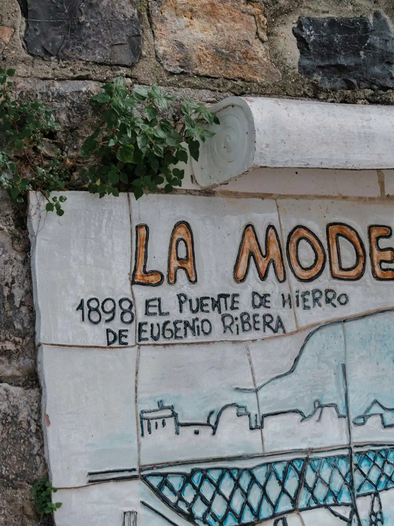 Paneles de Mingote à Ribadesella dans les Asturies