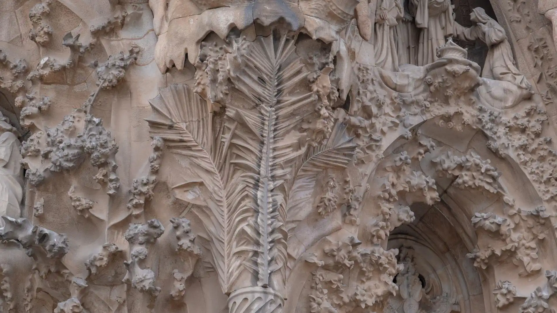 Détails de la façade de la Nativité de la Sagrada Família