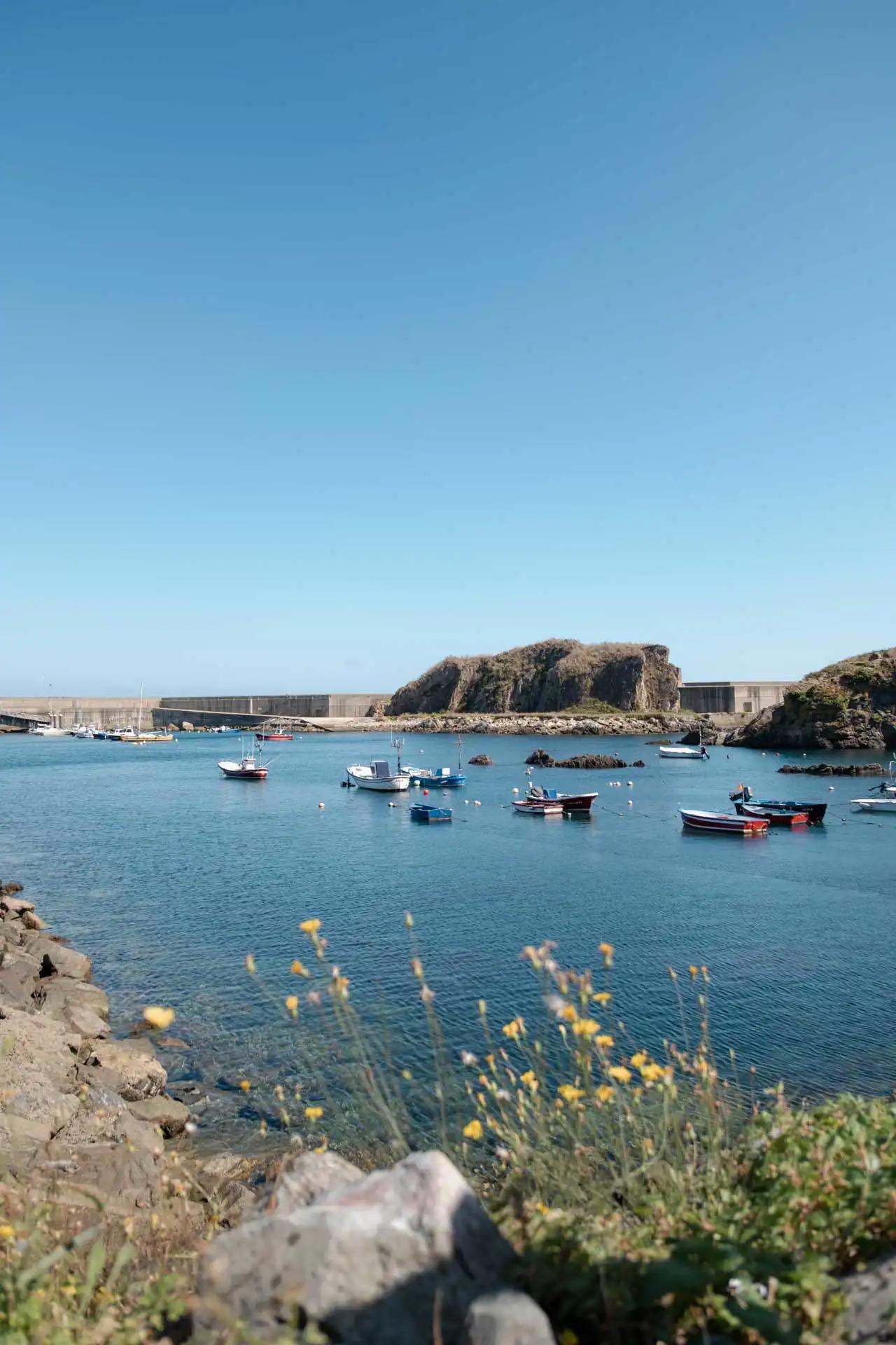 Port de Cudillero dans les Asturies en Espagne