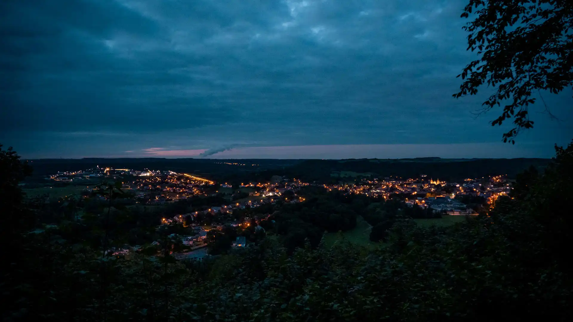 panorama sur Rochefort de nuit