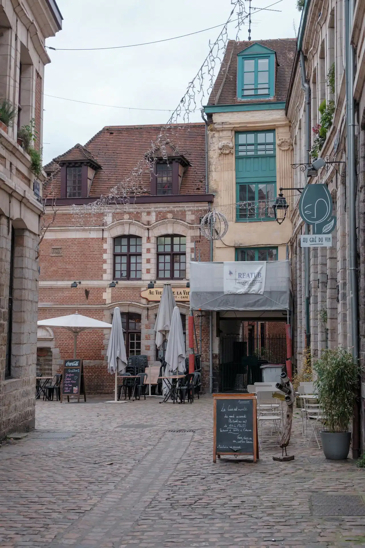 Rue des Vieux-Murs - Ruelle typique du Vieux Lille