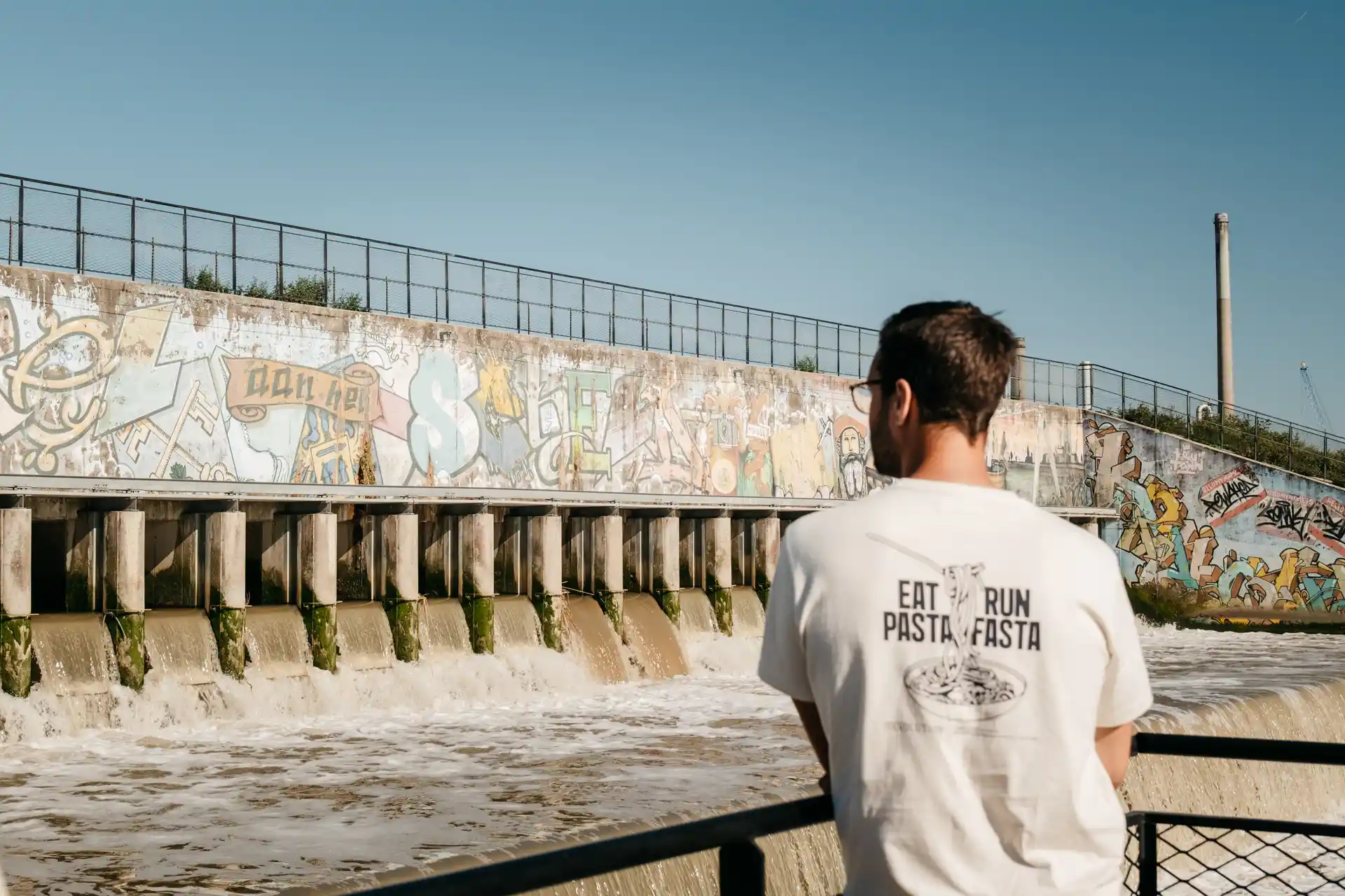 Chutes d'eau de l'Escaut près d'Anvers en Belgique