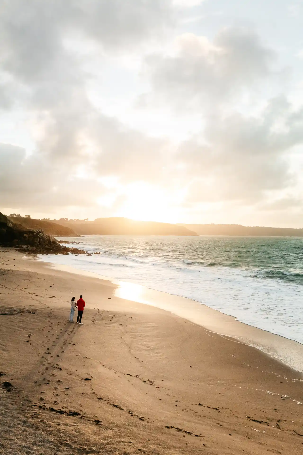 Coucher de soleil à la plage des Sables Blancs à Locquirec
