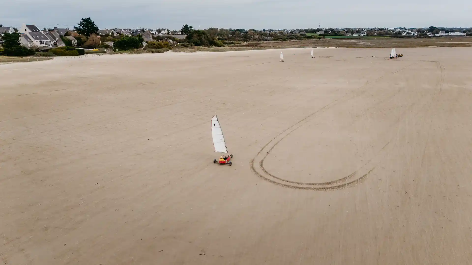 Char à voile à Plouescat en Bretagne