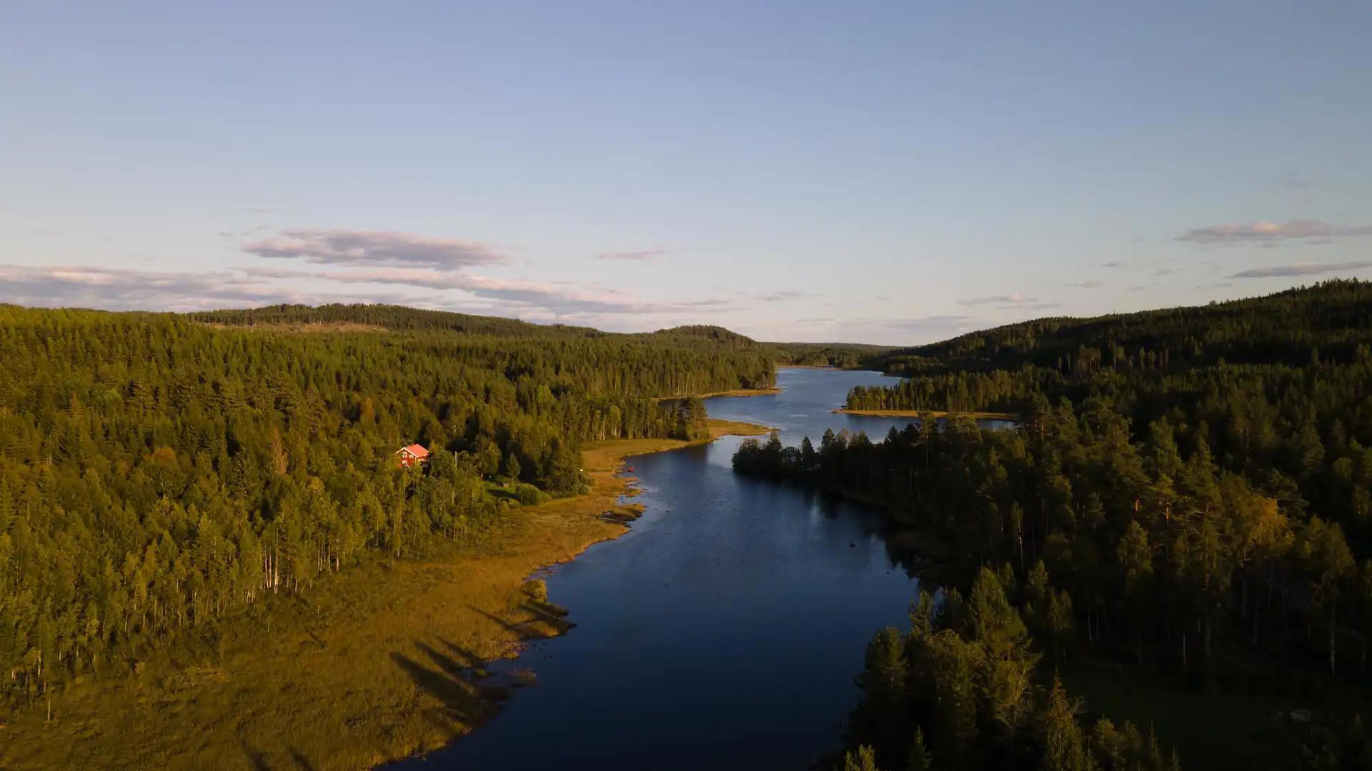 Lac suédois au drone